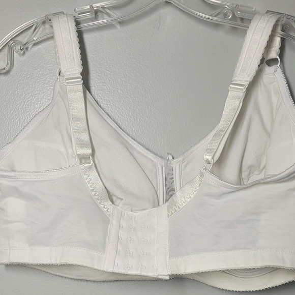Surgical Bra Balanced Fit Bra white, lightly padded Jodee 40F - Picture 5 of 7